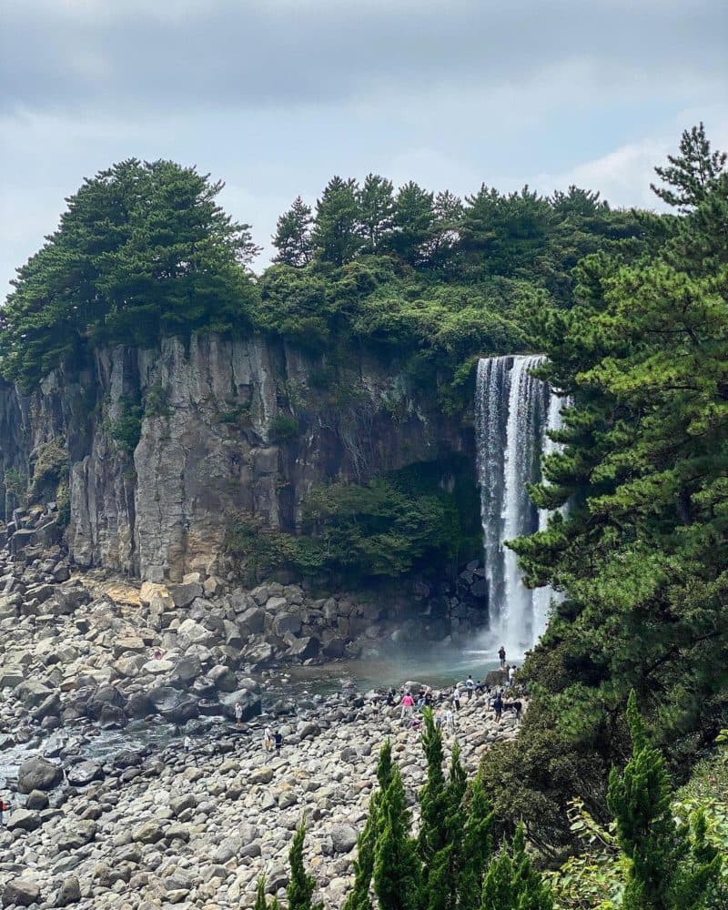 Cheonjiyeon Waterfall