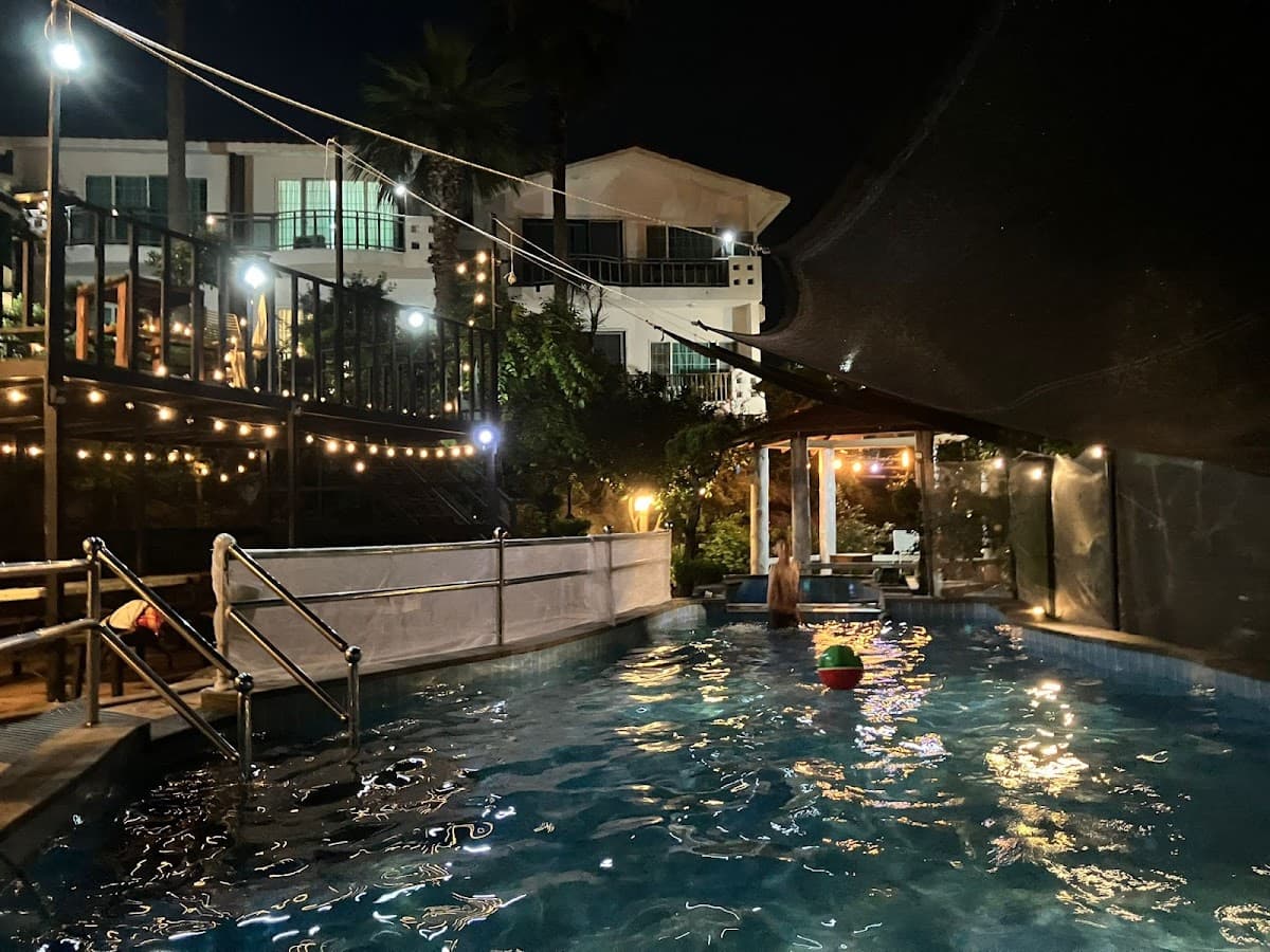 Jeju Minimalist Lodge