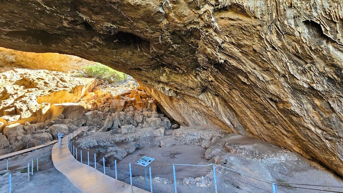 Jeju Paleo Cave Restaurant