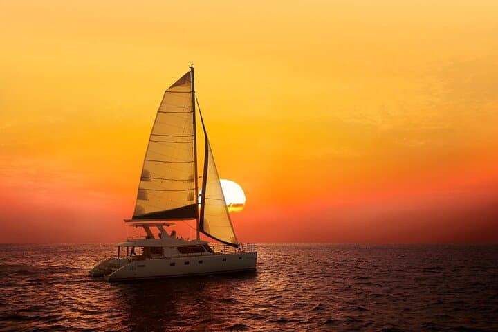 Private Tour in South Jeju including Yacht, Falls & Mt.Halla